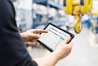 Customer portal maintenance - mobile application